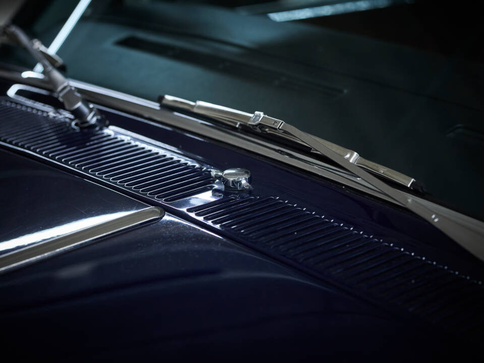 Image 49/100 de Rolls-Royce Silver Shadow II (1979)