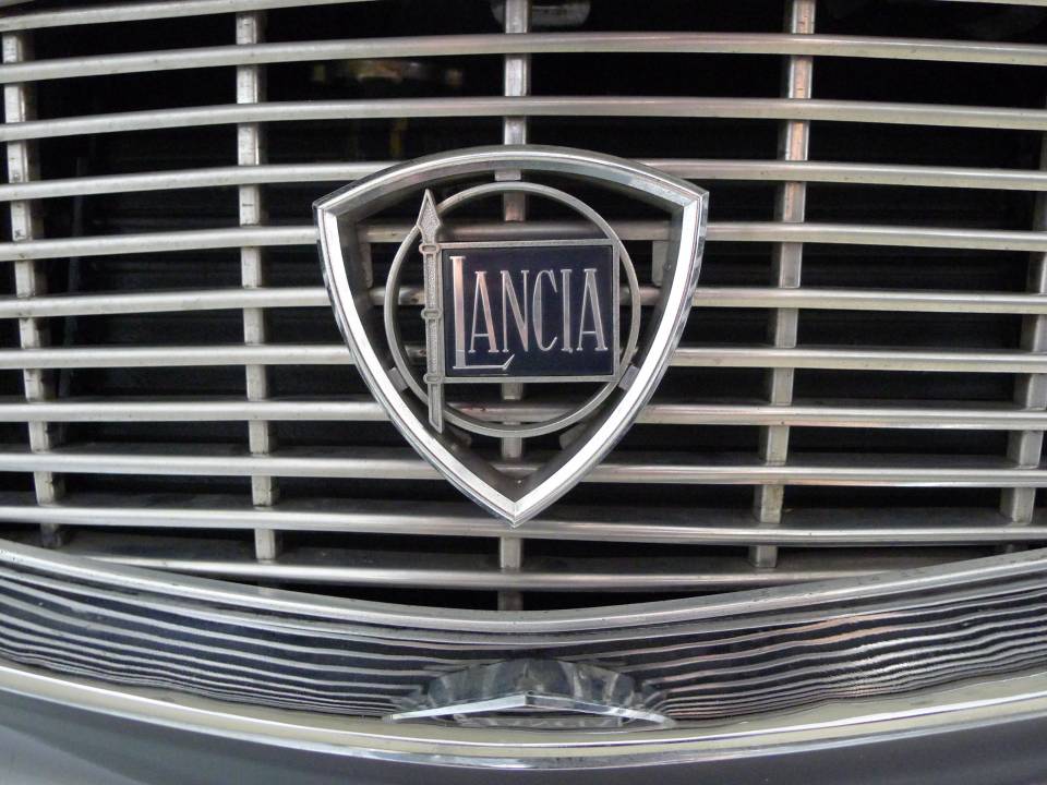 Bild 7/32 von Lancia Flavia 1.8 Iniezione (Vignale) (1966)