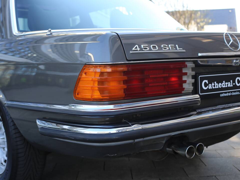 Afbeelding 32/46 van Mercedes-Benz 450 SEL 6,9 (1977)