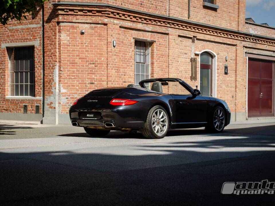 Image 6/15 of Porsche 911 Carrera (2008)