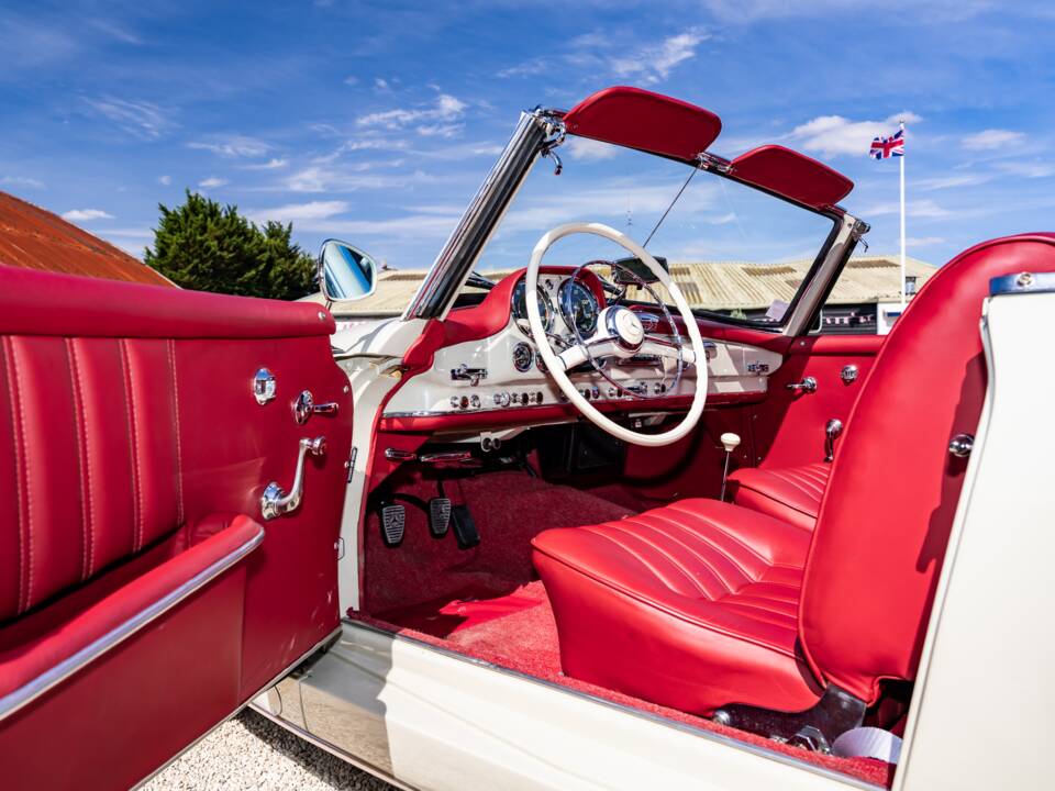 Image 14/33 de Mercedes-Benz 190 SL (1959)