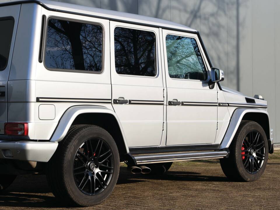 Bild 25/41 von Mercedes-Benz G 63 AMG (lang) (2015)