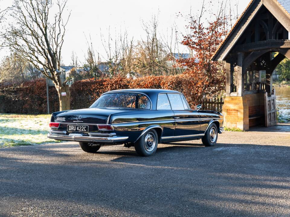 Afbeelding 42/45 van Mercedes-Benz 300 SE (1965)