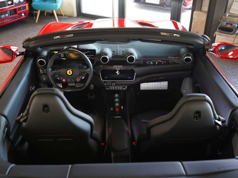 Imagen 21/50 de Ferrari Portofino M (2022)