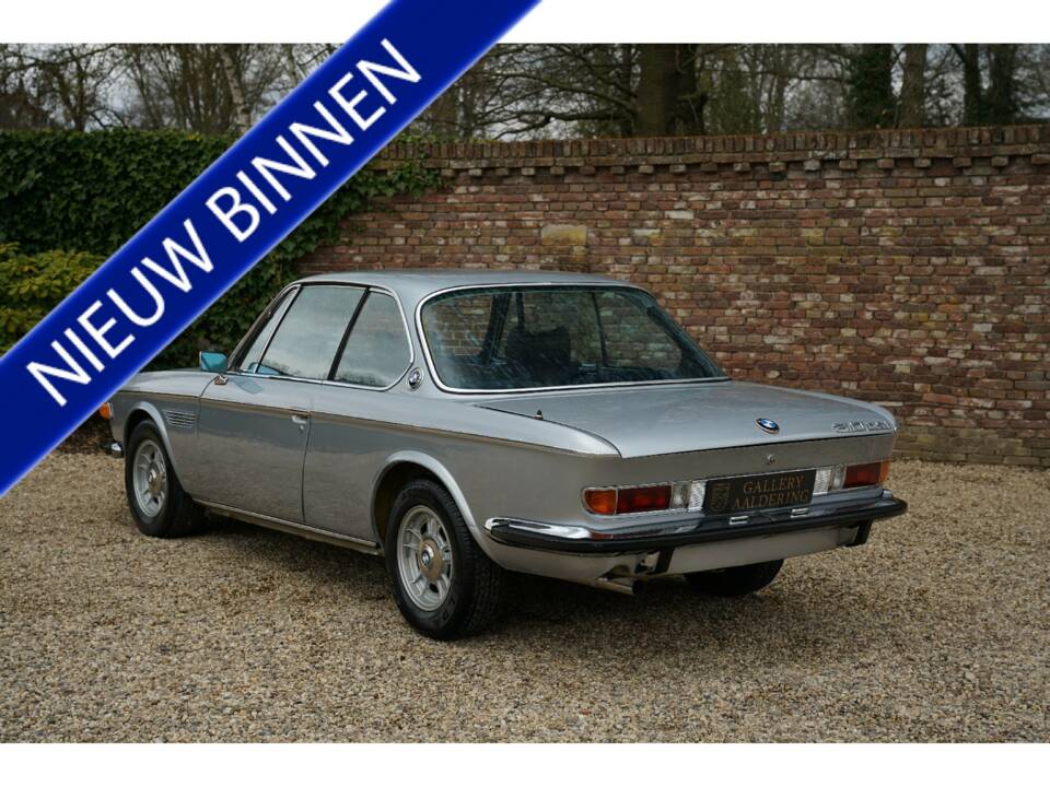 Image 2/50 de BMW 3.0 CSi (1974)