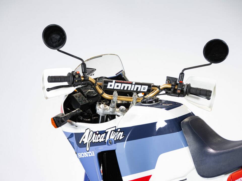 Image 9/50 de Honda XRV 650 Africa Twin (1989)