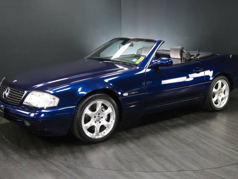 Image 3/49 of Mercedes-Benz SL 500 (2000)