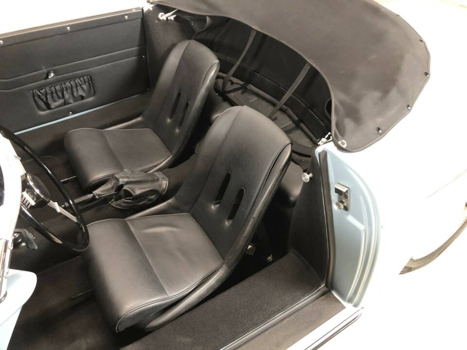 Bild 23/26 von Volkswagen Käfer Speedster (1965)
