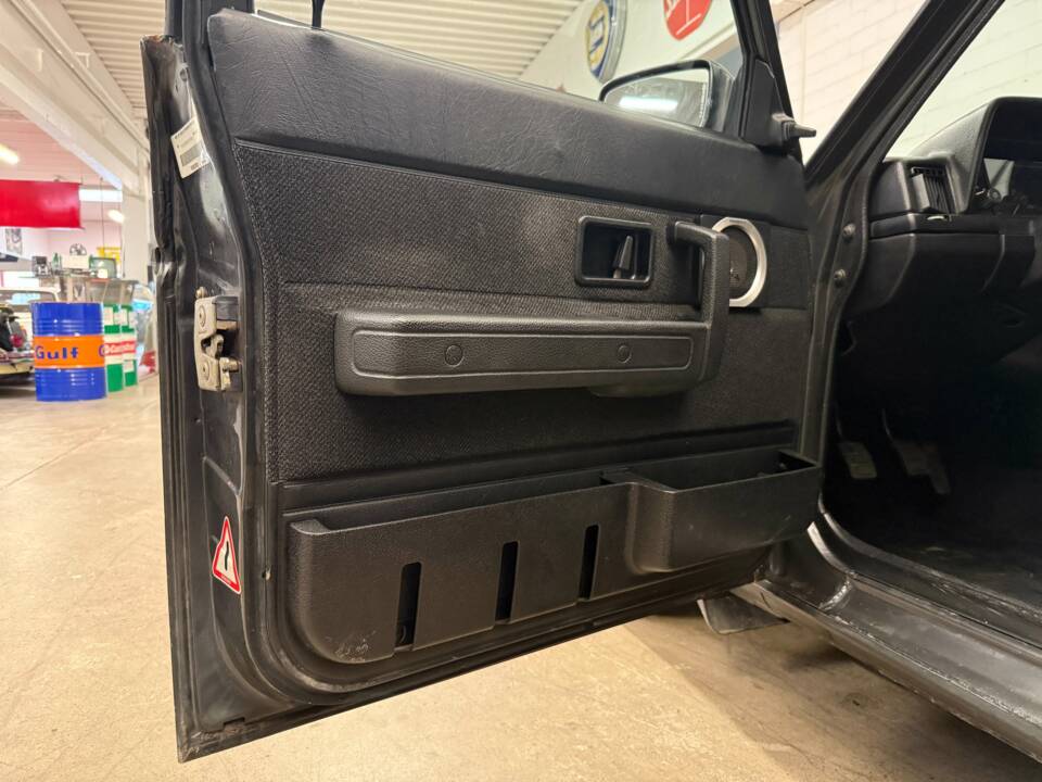 Imagen 6/16 de Volvo 245 GL (1993)