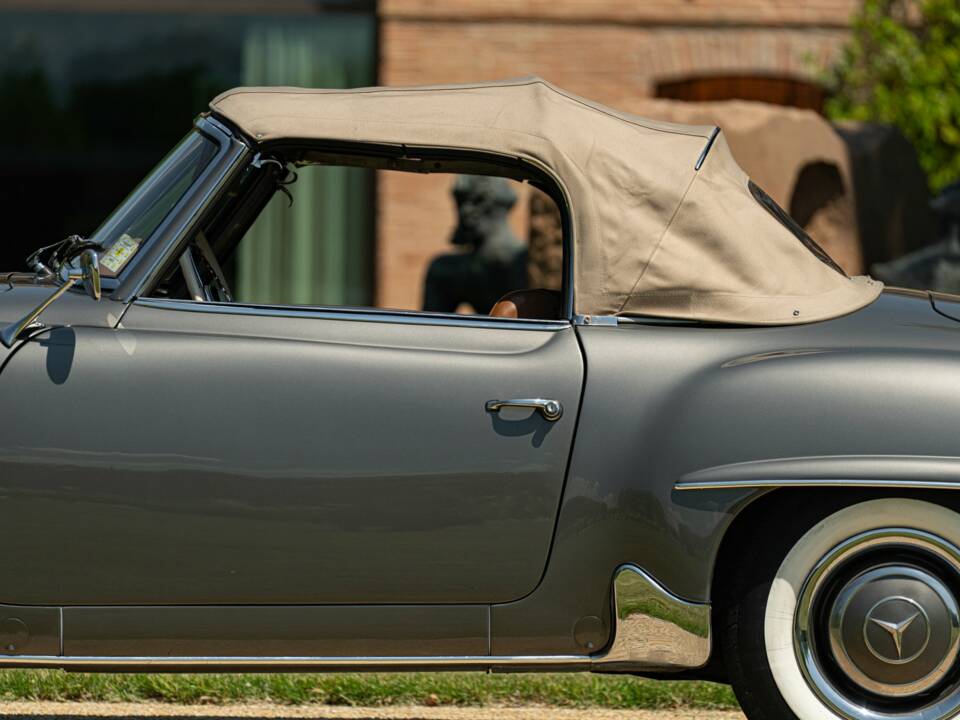 Imagen 24/50 de Mercedes-Benz 190 SL (1962)