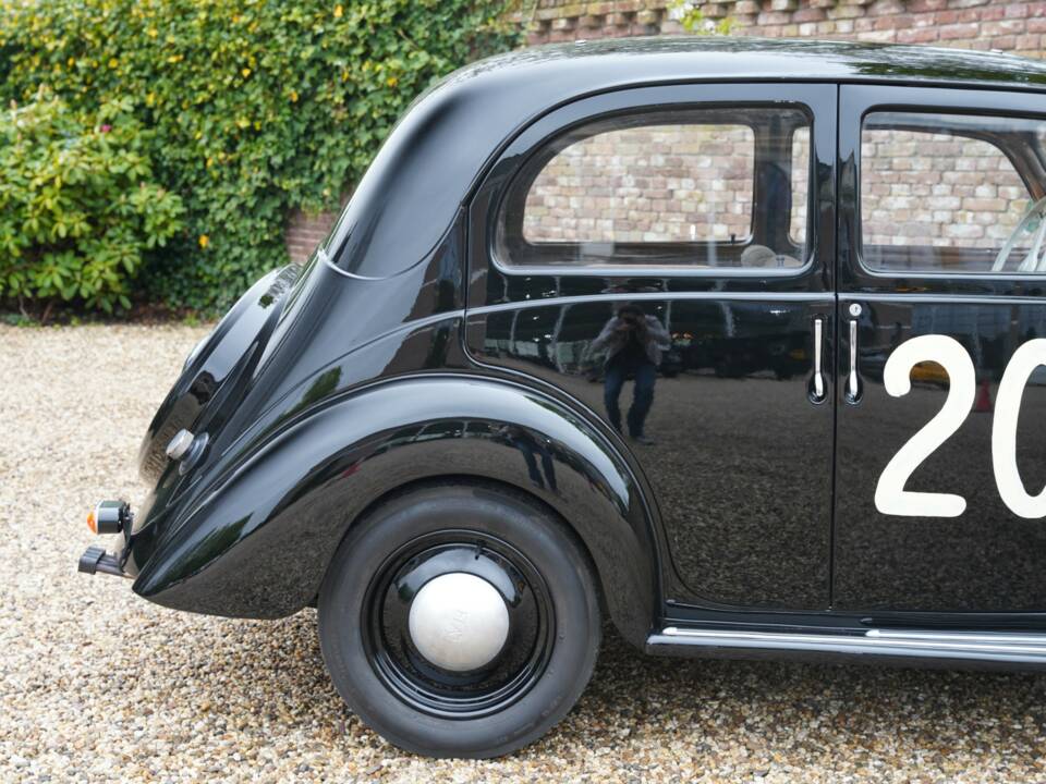 Image 37/50 of FIAT 1100 B (1947)