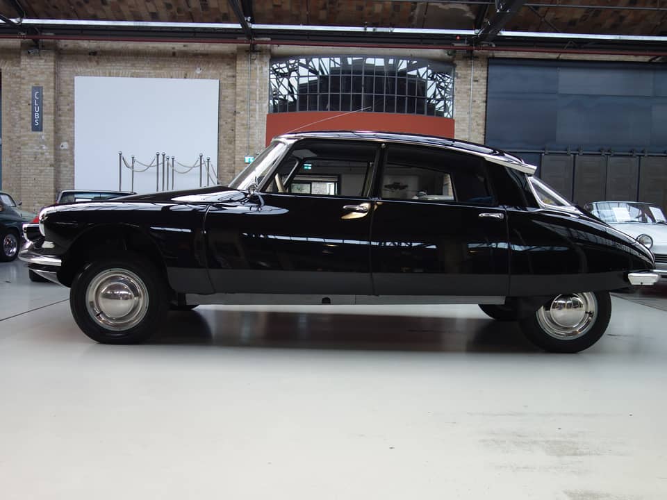 Image 11/30 of Citroën DS 19 (1959)