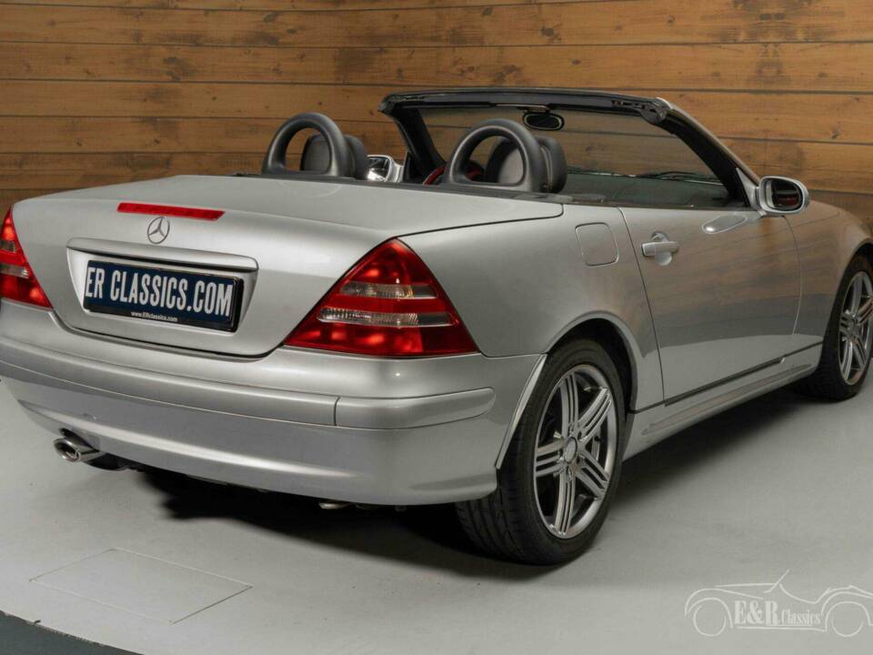 Image 10/19 of Mercedes-Benz SLK 320 (2000)