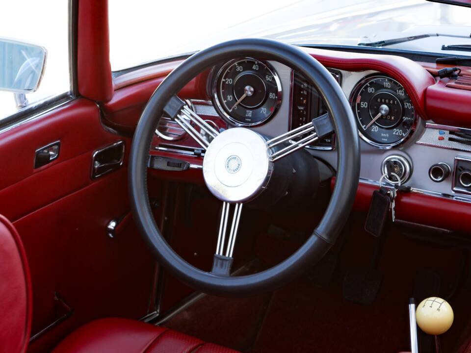 Bild 56/70 von Mercedes-Benz 280 SL (1967)