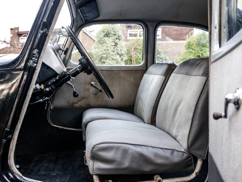 Immagine 4/37 di Citroën Traction Avant 11 BL (1955)