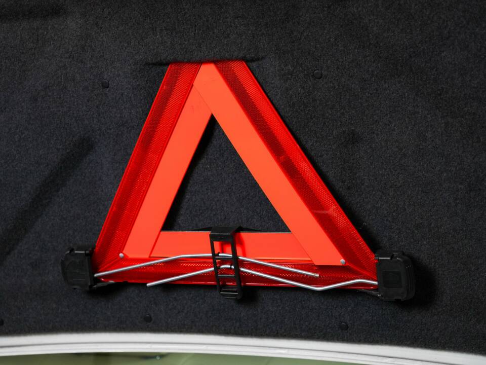 Image 37/50 of Jaguar XJR 4.0 (1995)