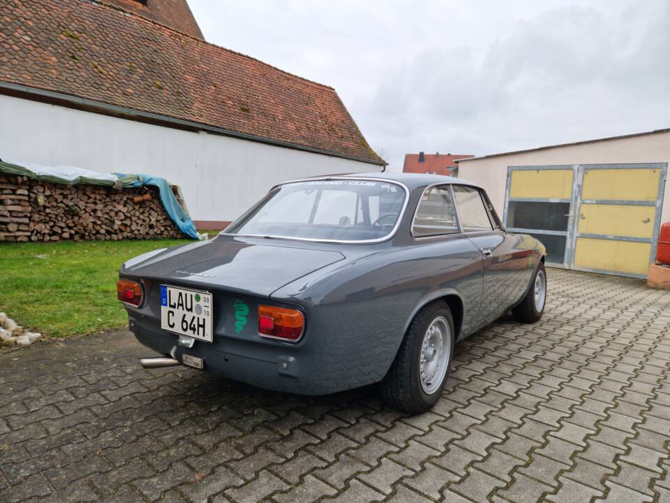 Image 25/25 of Alfa Romeo Giulia 1600 Sprint GT (1964)