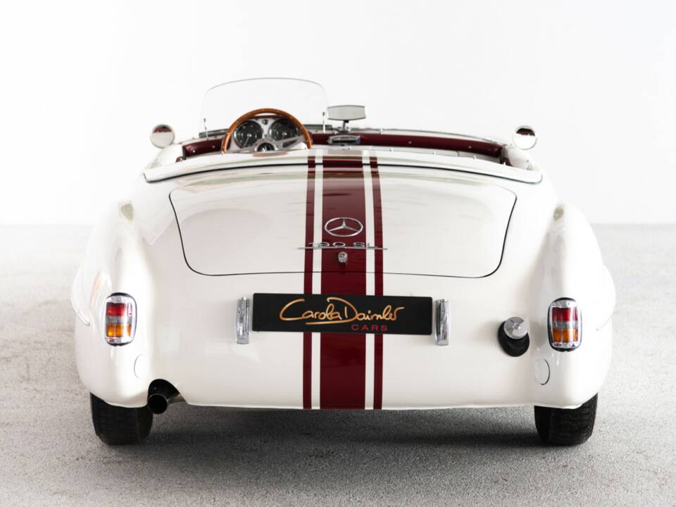 Image 7/40 of Mercedes-Benz 190 SL (1955)