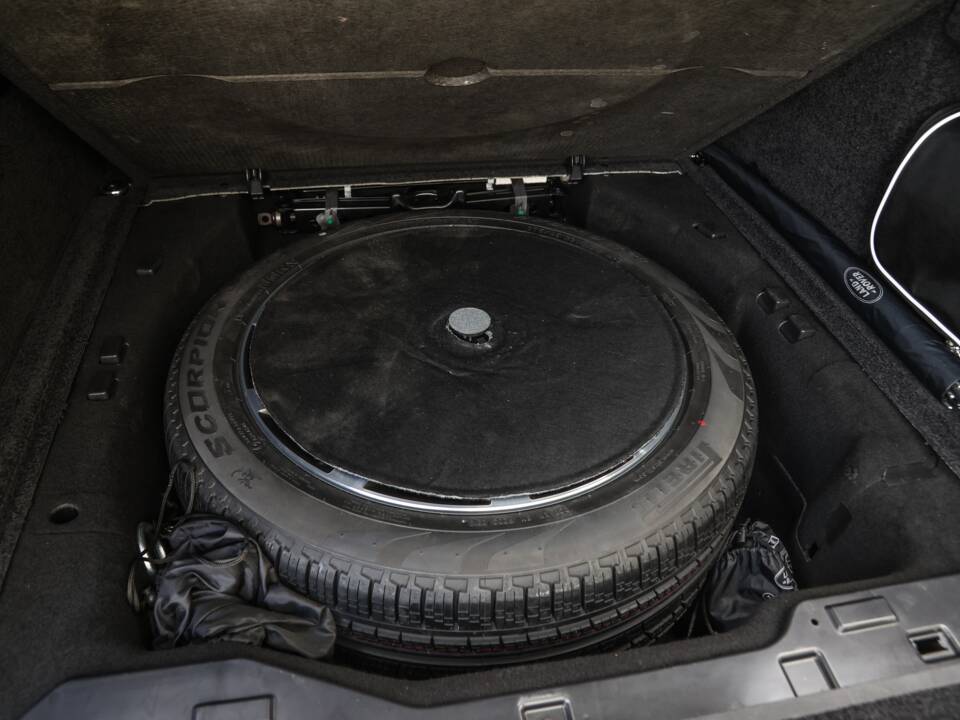 Imagen 48/49 de Land Rover Range Rover Sport SVR (2014)