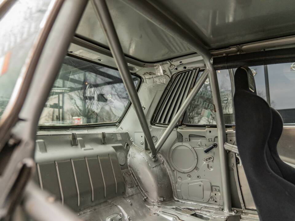 Afbeelding 24/40 van Mercedes-Benz 350 SLC (1973)