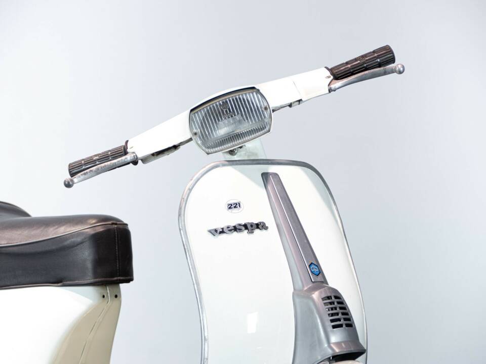 Immagine 40/50 di Piaggio Vespa 50 Special (1972)