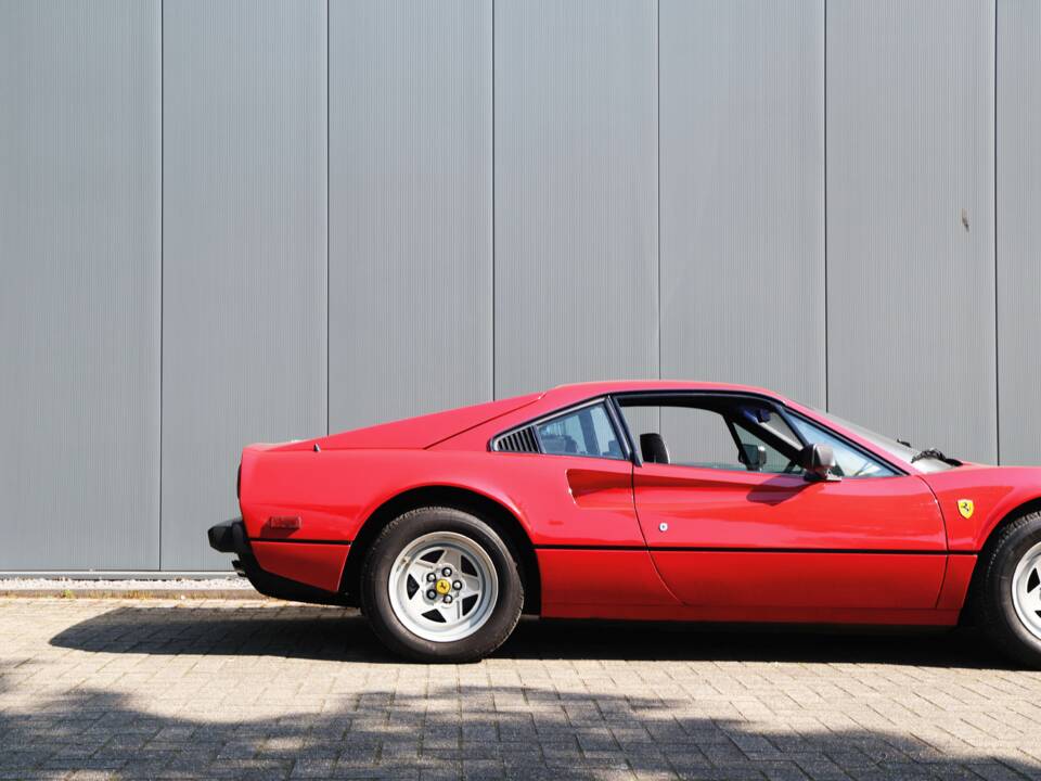 Image 12/61 of Ferrari 308 GTBi (1982)