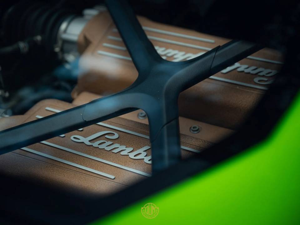 Immagine 35/50 di Lamborghini Huracán Performante (2018)