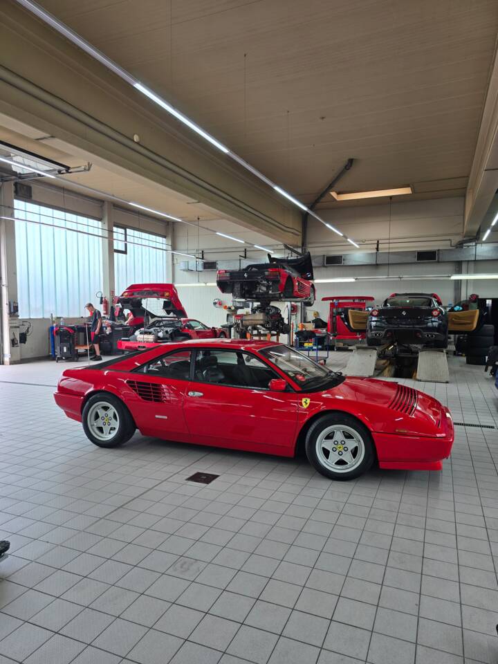 Image 21/33 of Ferrari Mondial 3.2 (1986)