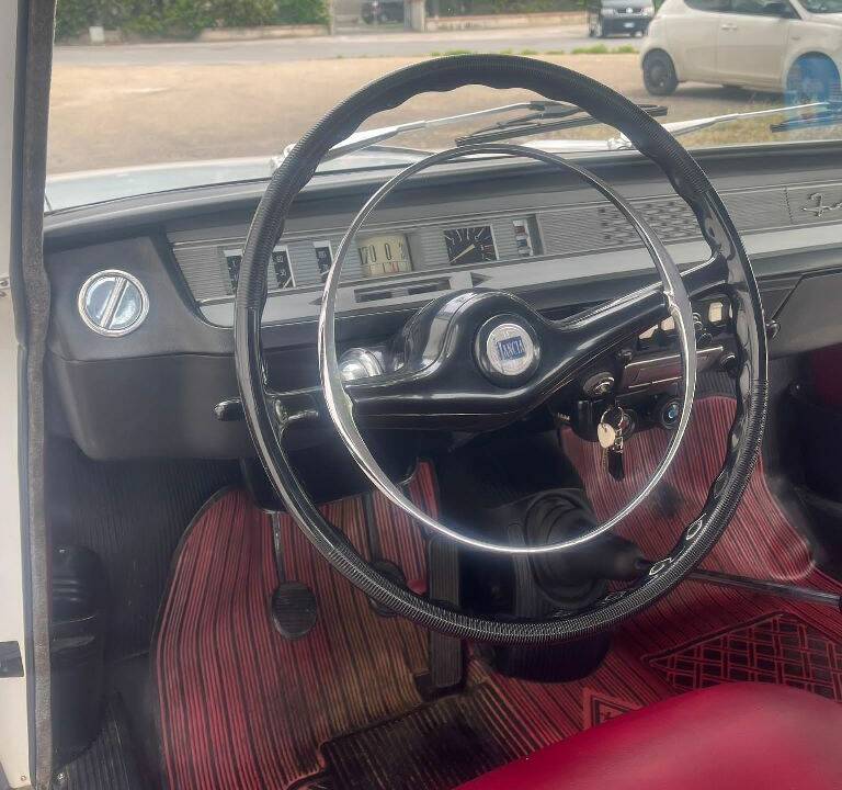 Image 2/8 of Lancia Fulvia GTE (1969)