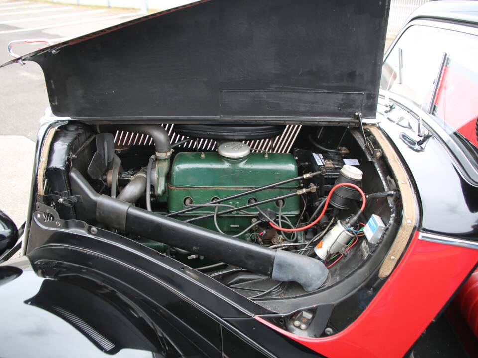 Immagine 33/45 di Citroën Traction Avant 11 BL (1952)