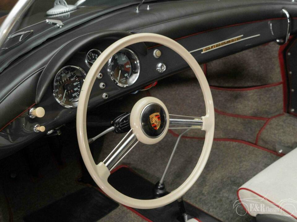 Image 11/17 de Porsche 356 1600 Speedster (1955)