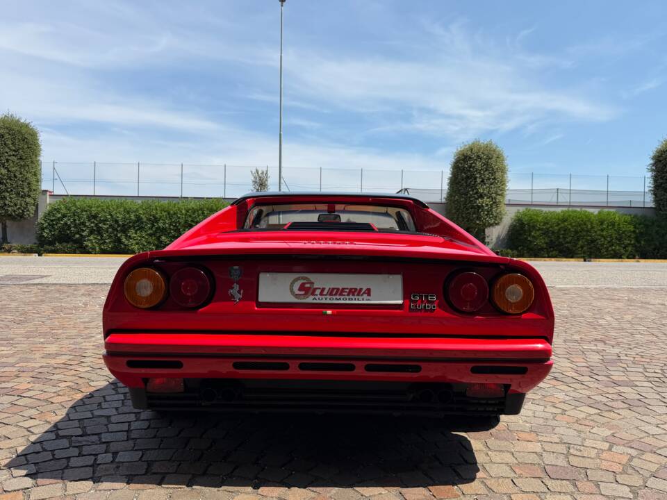 Bild 19/24 von Ferrari 208 GTB Turbo (1987)