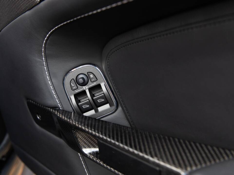 Bild 61/79 von Aston Martin V12 Vantage (2011)