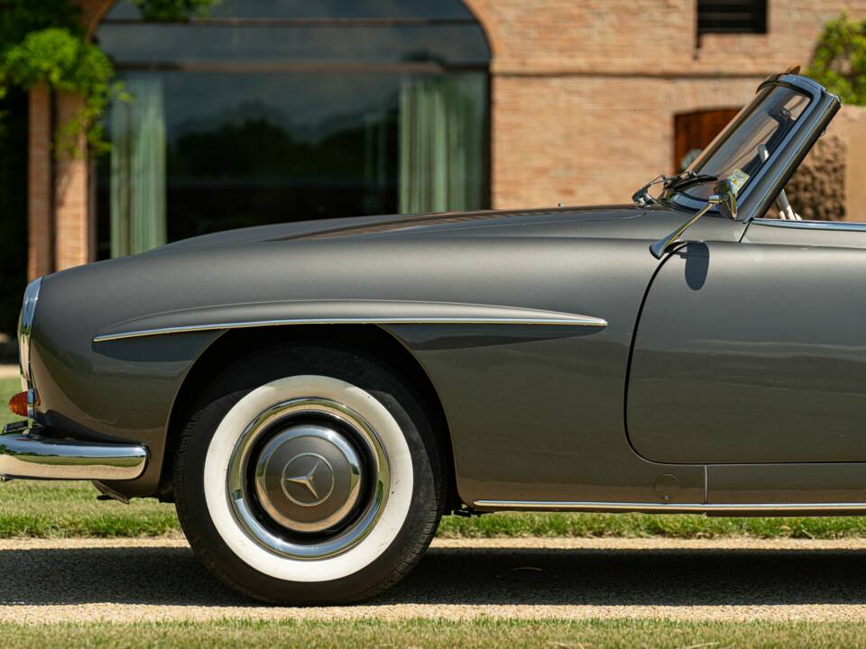 Imagen 27/50 de Mercedes-Benz 190 SL (1962)