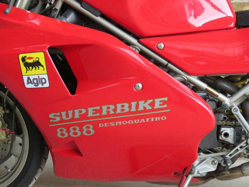 Immagine 4/38 di Ducati DUMMY (1994)