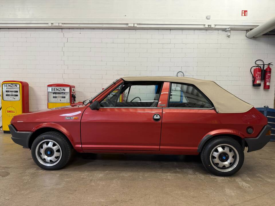 Imagen 1/21 de FIAT Ritmo Bertone (1982)