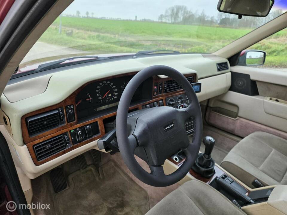 Image 20/38 de Volvo 850 2.5-20V (1995)