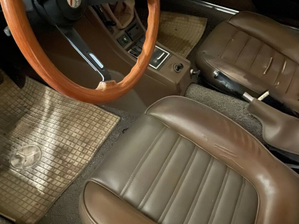 Image 14/16 de Alfa Romeo 2000 Spider Veloce (1981)
