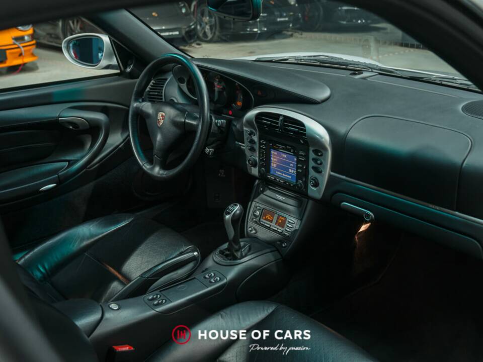 Imagen 16/23 de Porsche 911 Carrera (2002)