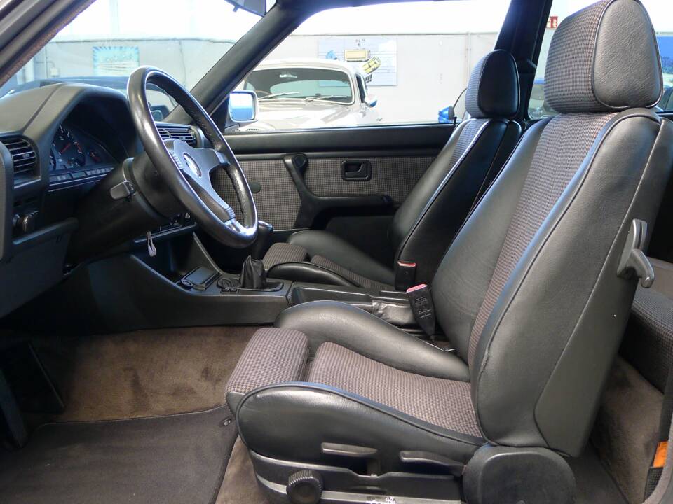 Immagine 37/45 di BMW M3 (1987)