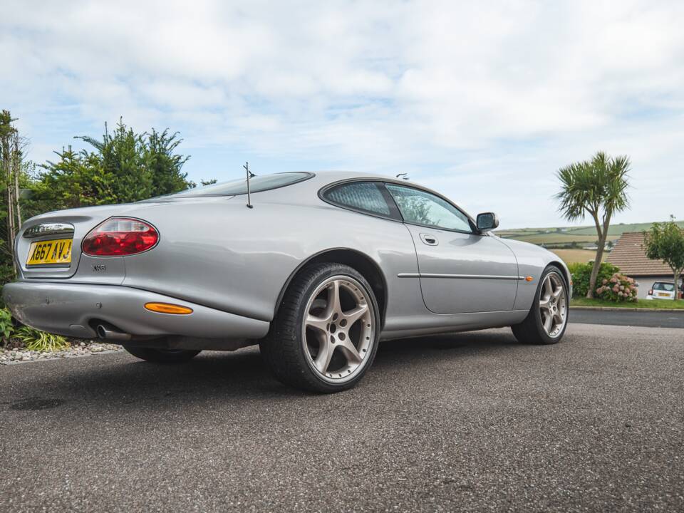 Imagen 38/50 de Jaguar XK8 4.0 (2000)