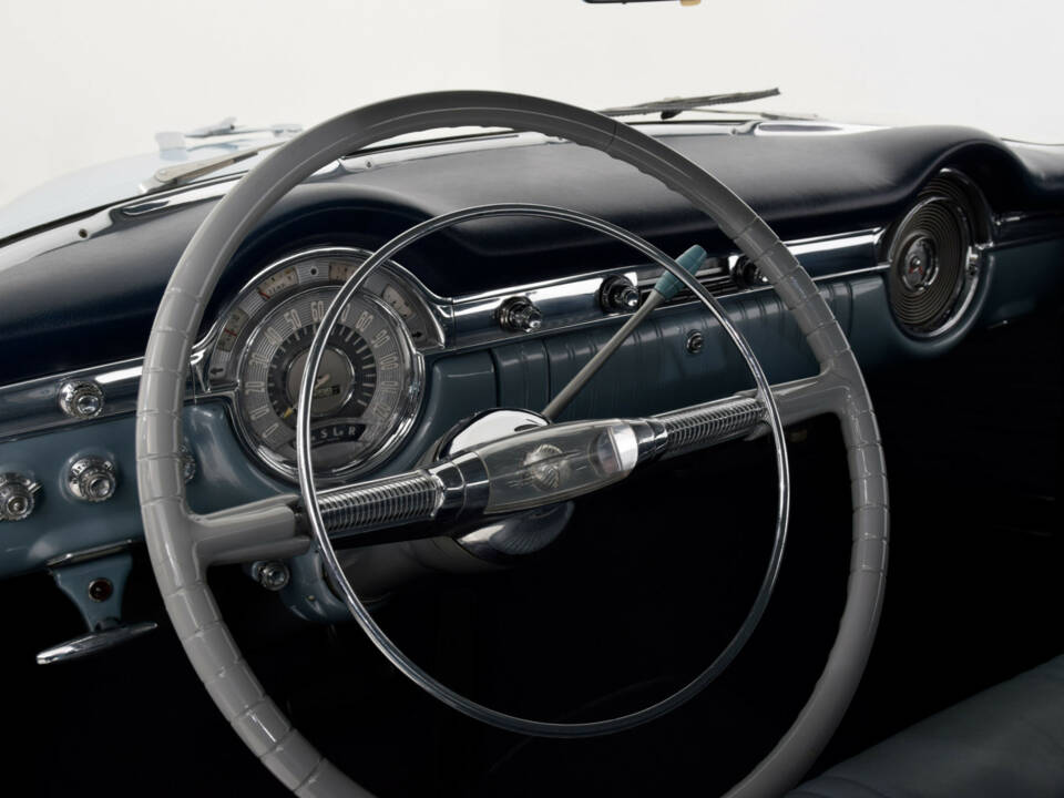 Image 27/48 of Oldsmobile 98 Coupe (1953)