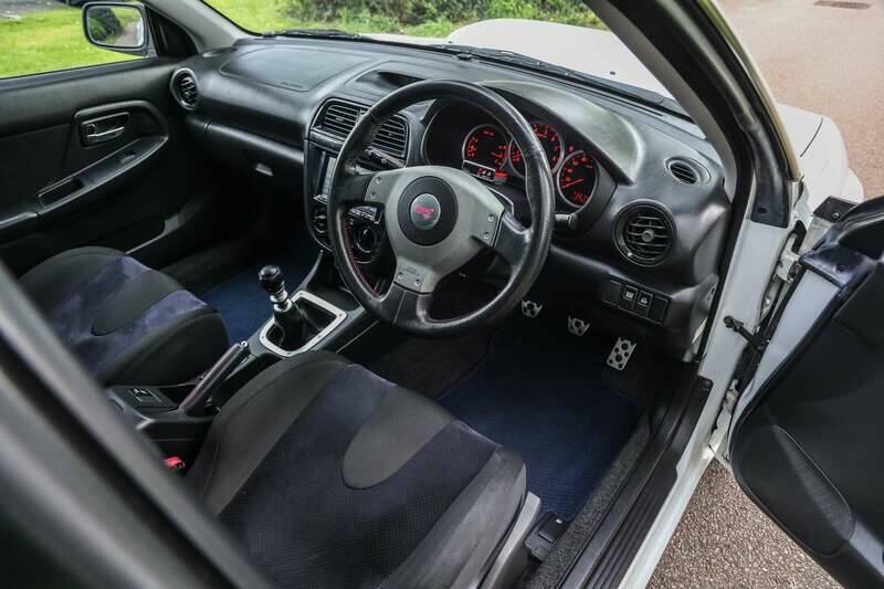 Image 2/32 of Subaru Impreza WRX STi (2003)