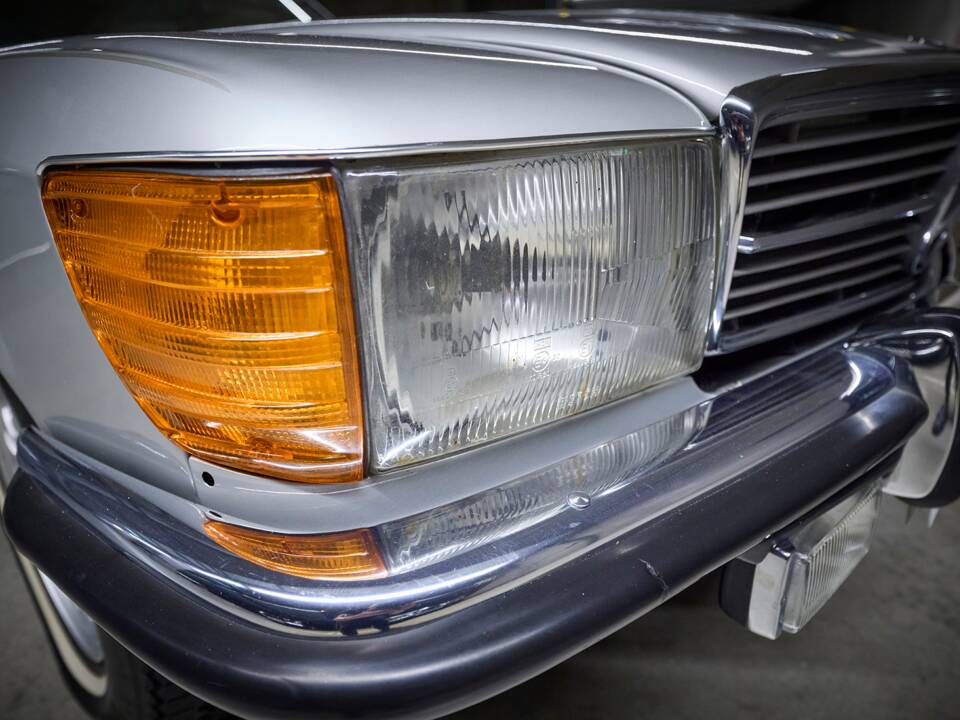 Image 34/100 de Mercedes-Benz 450 SL (1973)