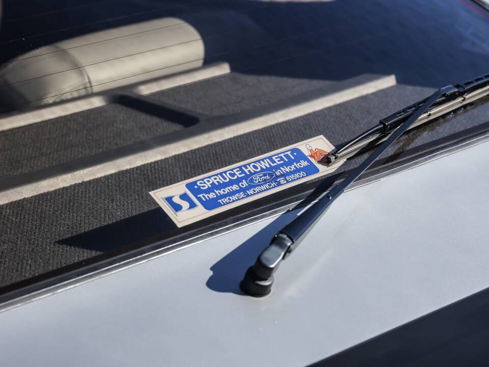 Image 26/50 of Ford Capri 2,8i (1987)