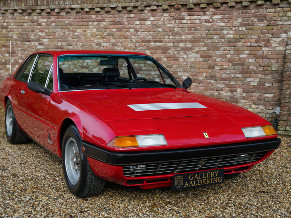 Image 32/50 of Ferrari 365 GT4 2+2 (1974)