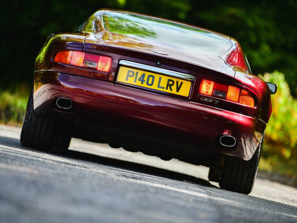 Obraz 31/50 pojazdu Aston Martin DB 7 (1997)