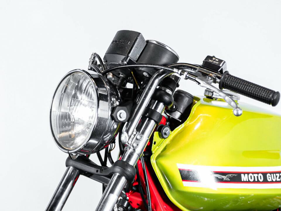 Afbeelding 20/50 van Moto Guzzi DUMMY (1972)
