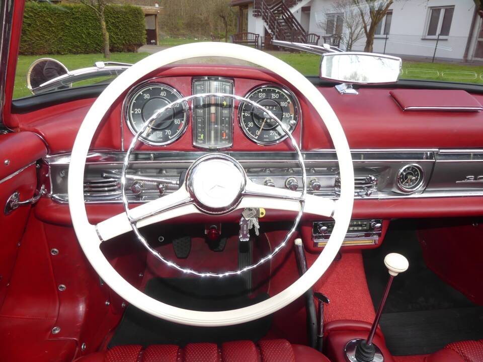 Image 17/28 of Mercedes-Benz 300 SL Roadster (1958)