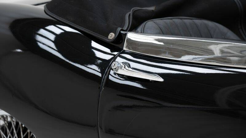 Image 14/15 de Jaguar Type E 4.2 (1966)